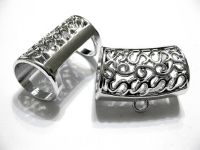 Бэйл для шарфа, металлопластик, цвет- серебро, 45х25мм Цвет: металл
Размер: 7х16 мм
Цена за 1 шт.